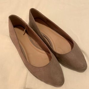 Old Navy Light Taupe Flats Size 7